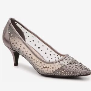 Lady Couture Pewter Mesh Heels, size 38 (7.5)